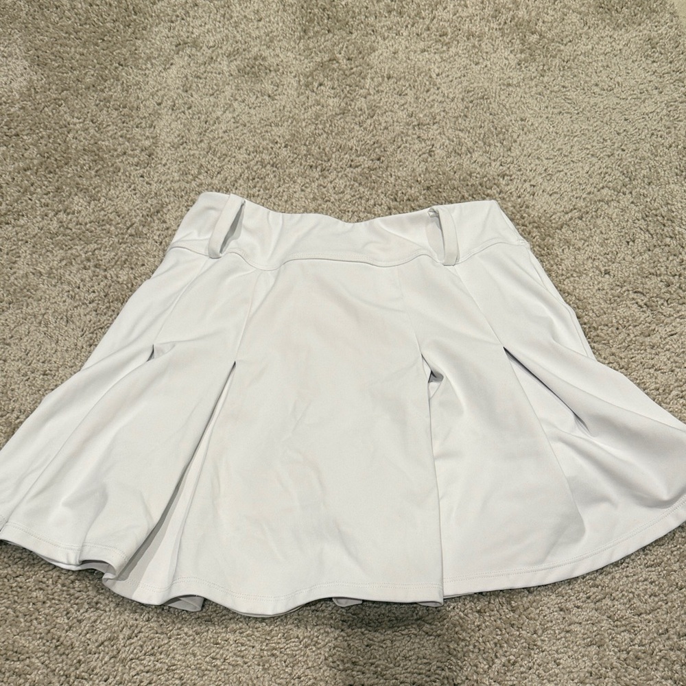 HALARA White Circle Skirt